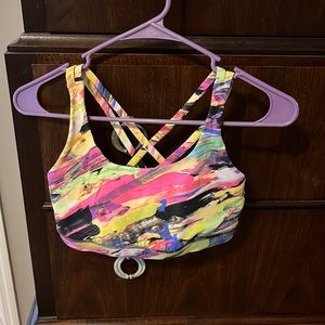 Lululemon sports bra size 6